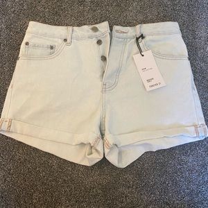 NWT Forever 21 high waisted shorts 🍓